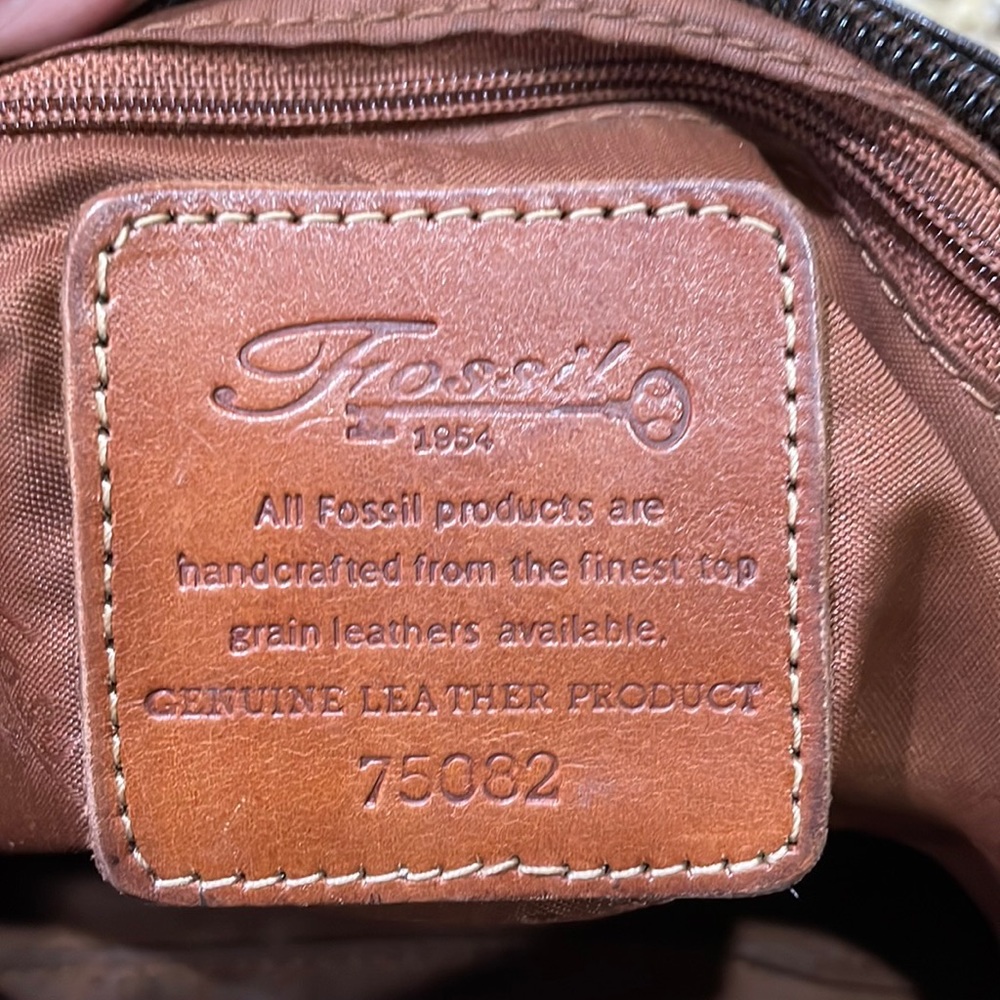 🗝️💕Fossil brown leather handbag.  OS - Picture 5 of 7